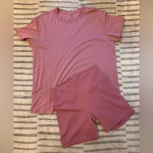 Lululemon matching set pink oversized T and shorts